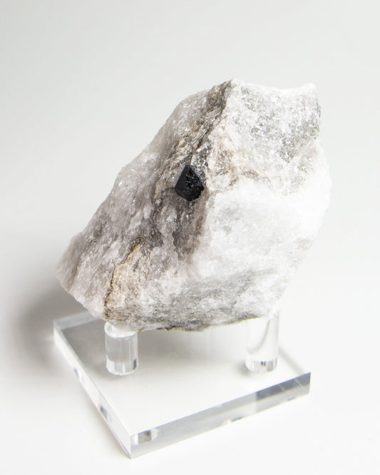 Black Quartz on Anhydrite