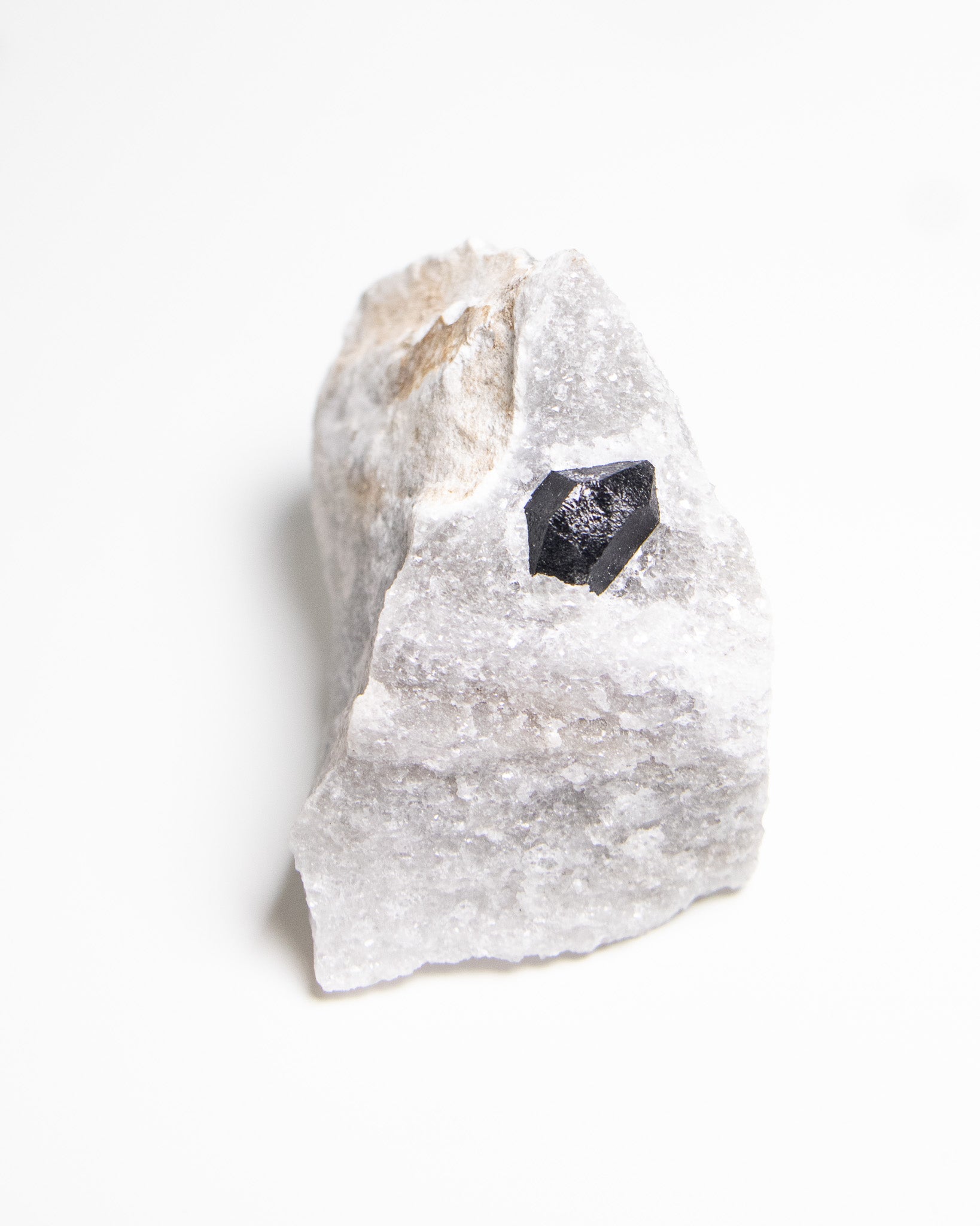 稀有罕見的義大利雙尖黑水晶｜療癒與保護能量