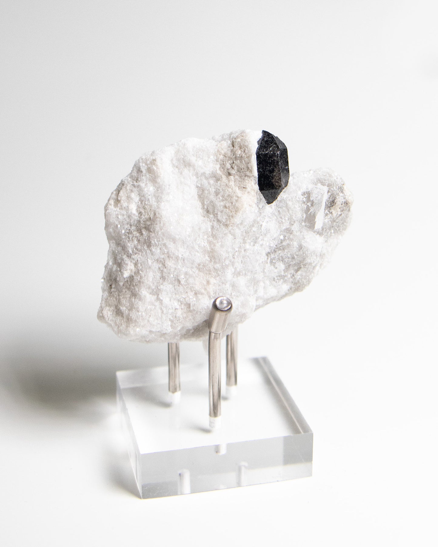 稀有罕見的義大利雙尖黑水晶｜療癒與保護能量