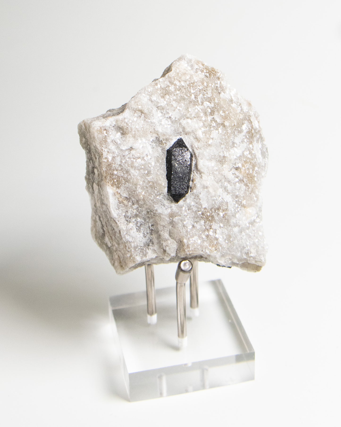 稀有罕見的義大利雙尖黑水晶｜療癒與保護能量